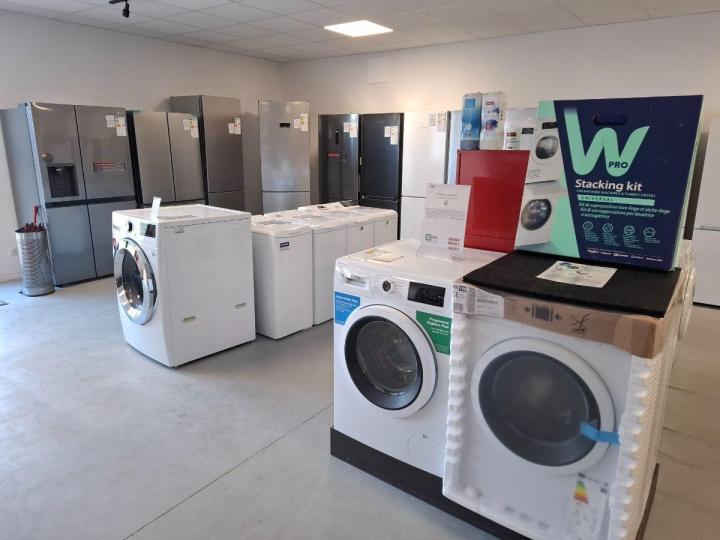 Magasin électroménager, Cambo-les-Bains